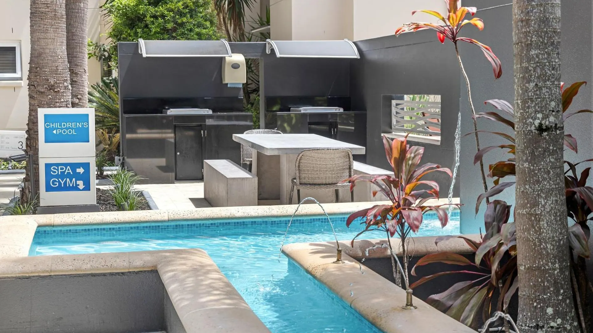 Laguna 432 Charming Baroque Escape Noosa Heads